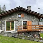 シャレー Val Ferret Cir 0246 クールマイユール