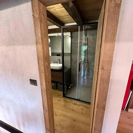 Val Ferret Cir 0246 Шале Курмайор