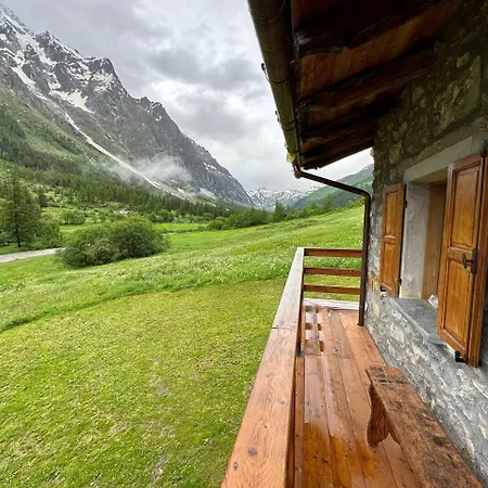 Val Ferret Cir 0246 Курмайор