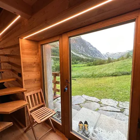 Val Ferret Cir 0246 Курмайор