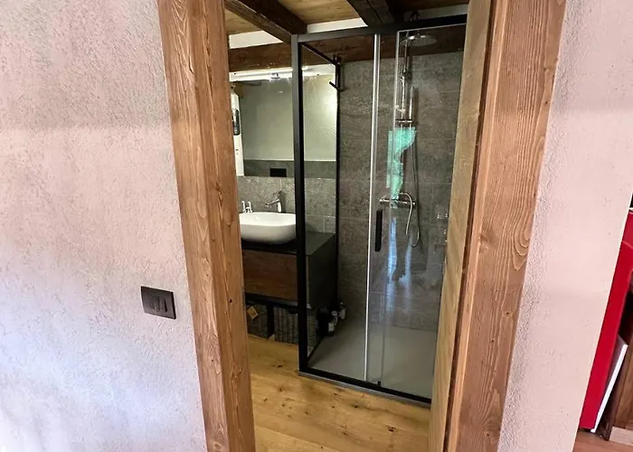 Val Ferret Cir 0246 شاليه كورمايور