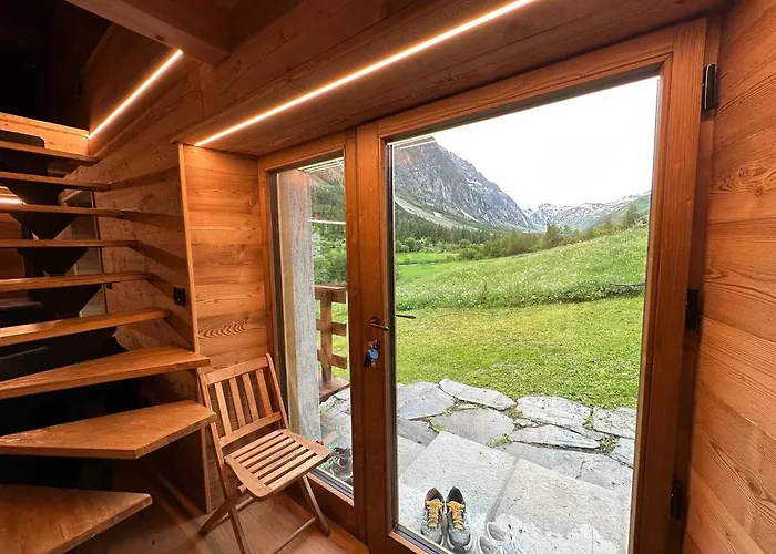 Val Ferret Cir 0246 كورمايور