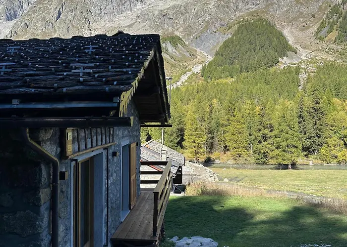 Val Ferret Cir 0246 كورمايور